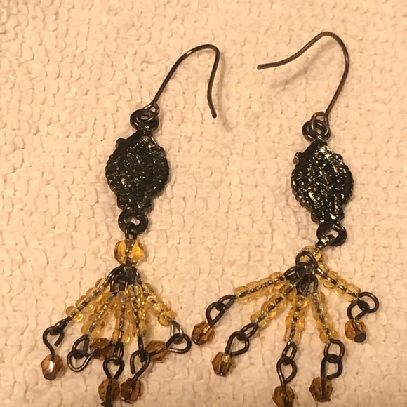 Clair’s Antique Look Bracelet & Bead Earrings - Picture 9 of 10